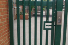 Steel palasade gate